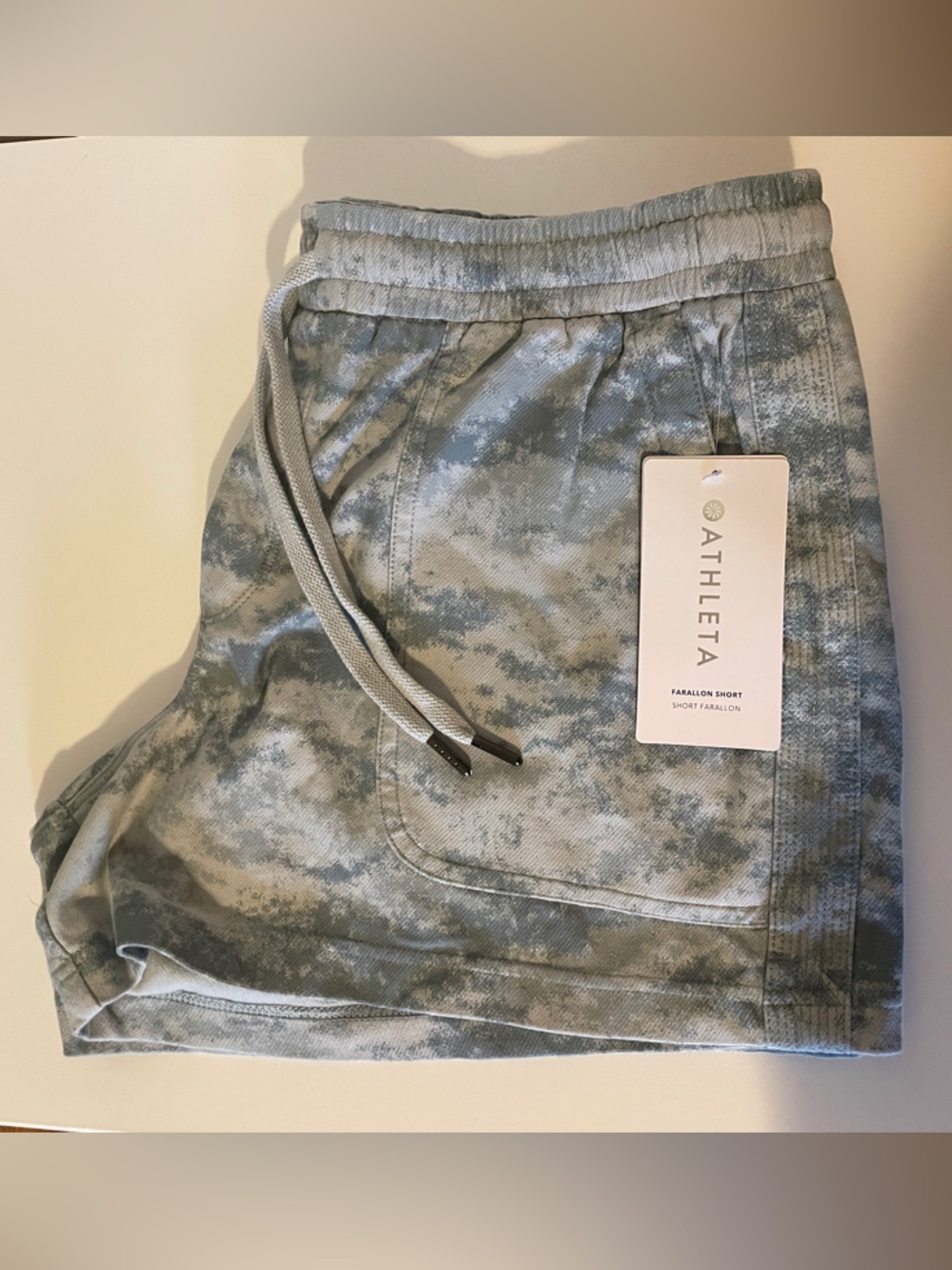 Athleta Farallon Gray Blue Tie-Dye heavy cotton Shorts L NWT